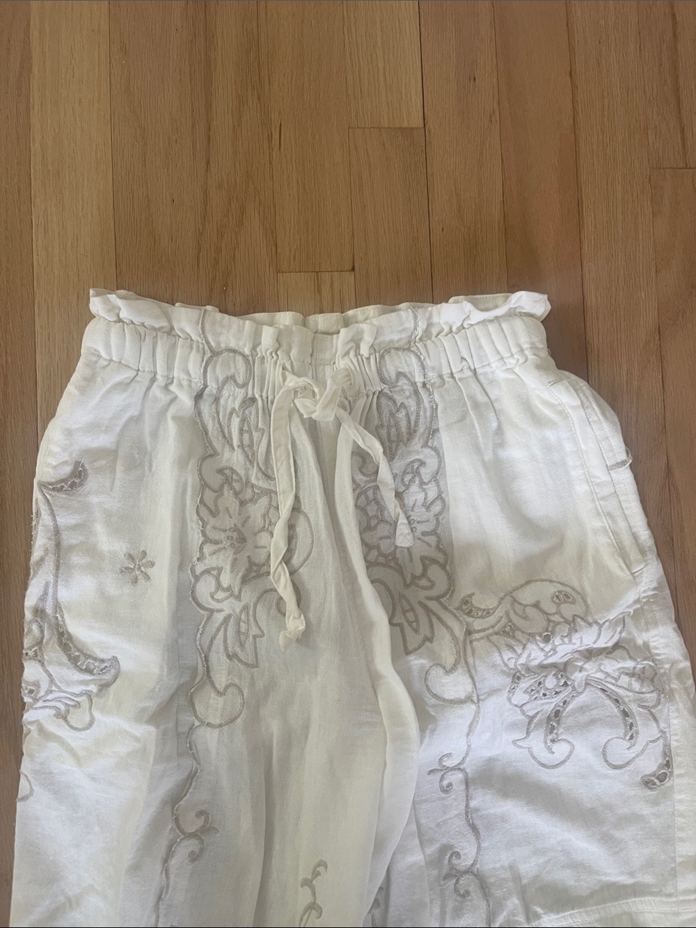 Anthropologie White Embroidered Linen Cargo Joggers for Women size XS - Picture 5 of 9